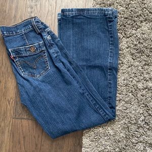 Levi’s perfectly slimming jeans